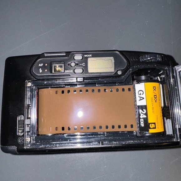 Pentax IQZoom 900 35mm Point & Shoot Camera Bag Case Not Tested FLAWS - Picture 12 of 16